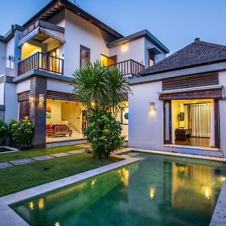 Villa Nadya Семиняк Екстериор снимка